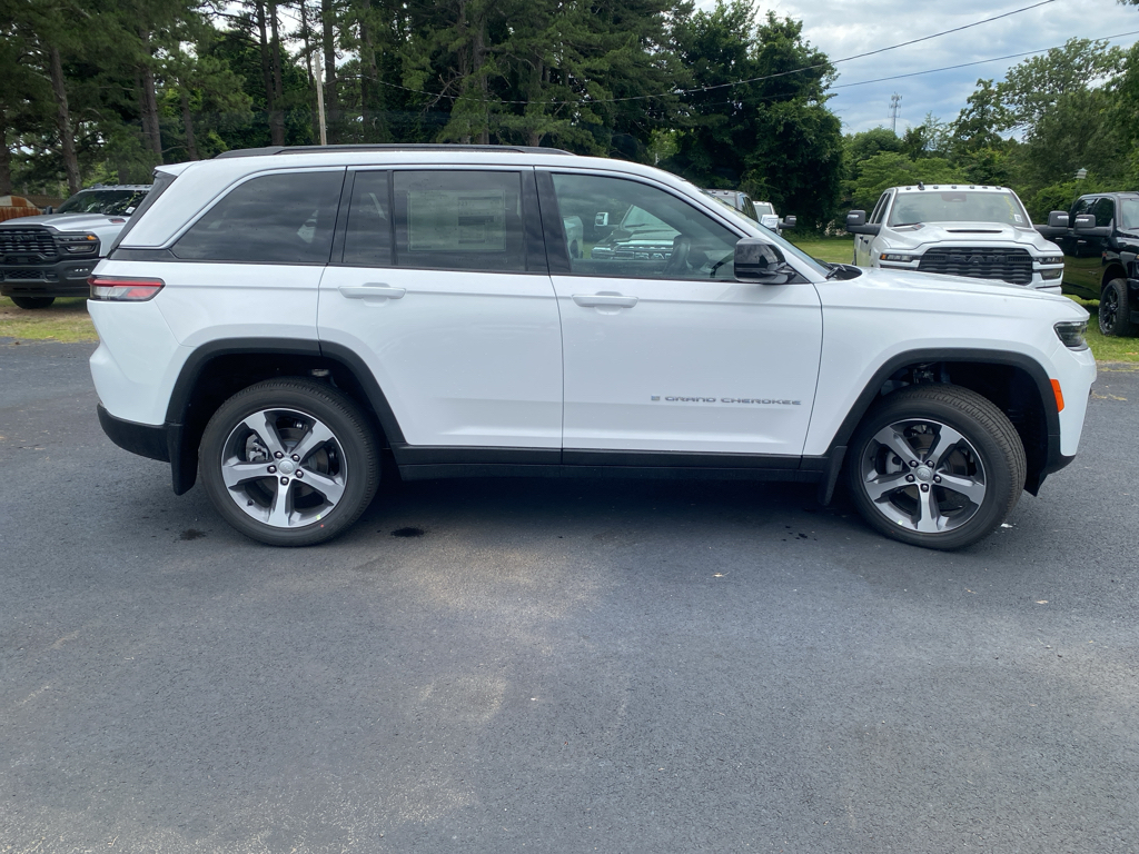 2026 Jeep Grand Cherokee Limited photo 5