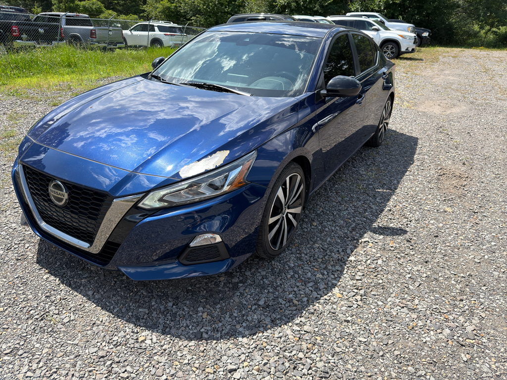 2020 Nissan Altima representative vehicle photo