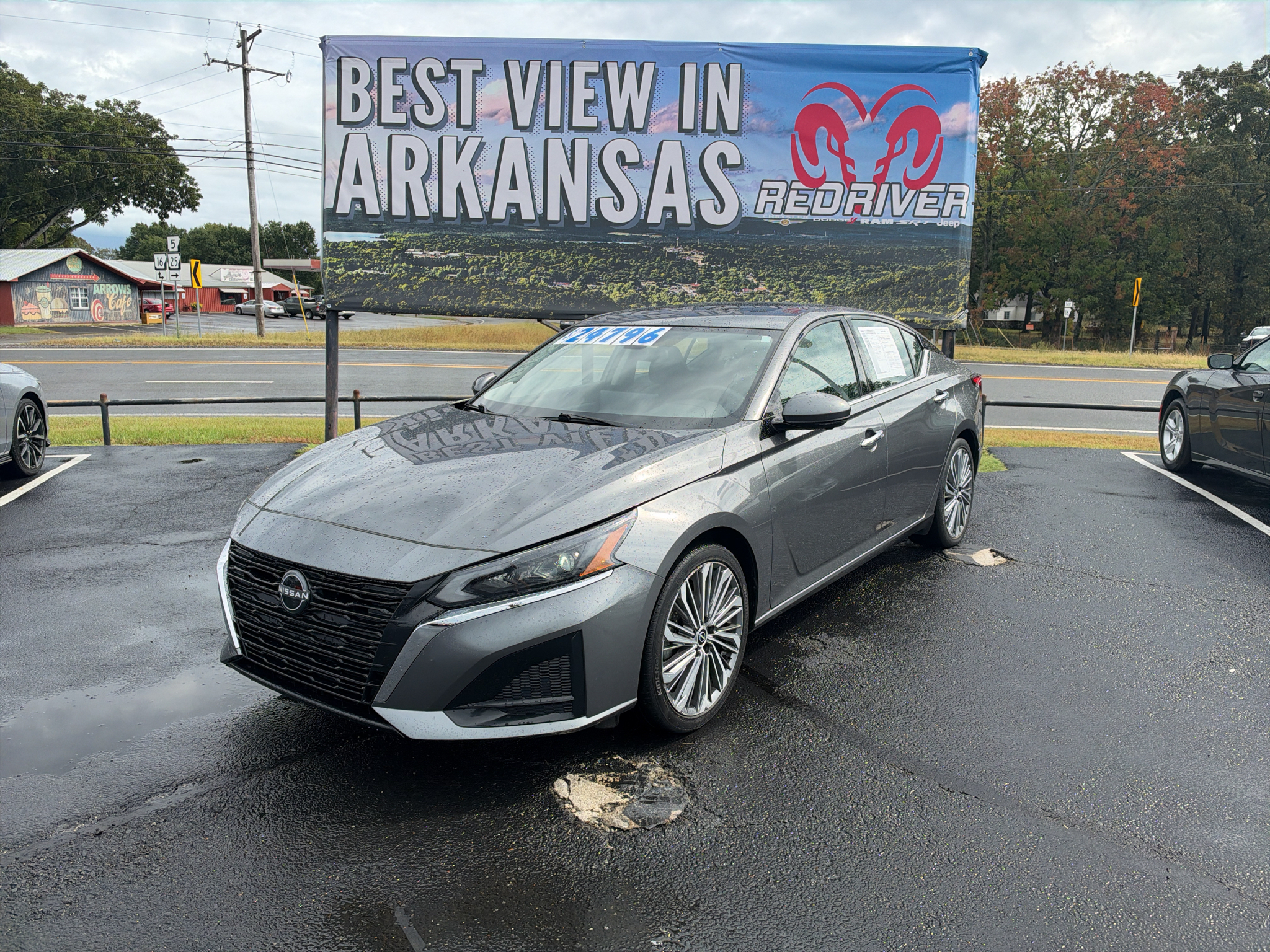 2024 Nissan Altima 2.5 SL photo 1