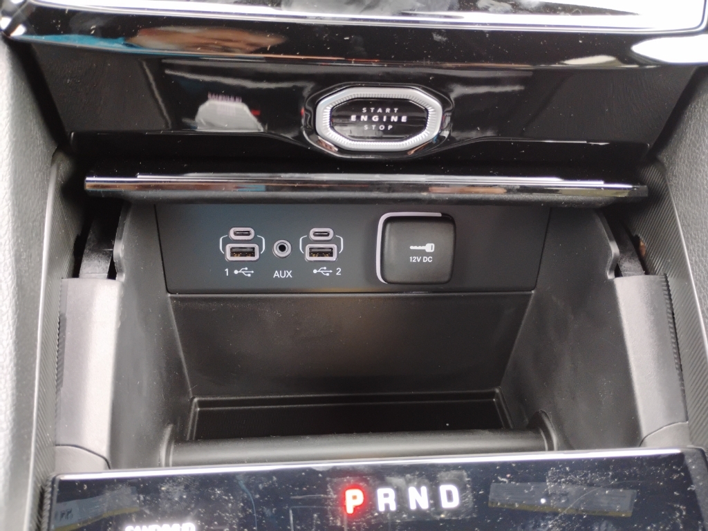 2026 Jeep Grand Cherokee representative vehicle photo