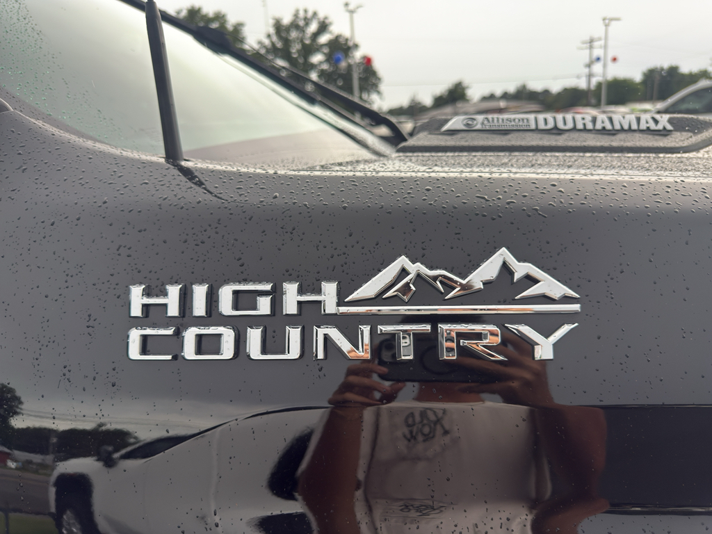 2022 Chevrolet Silverado HD representative vehicle photo