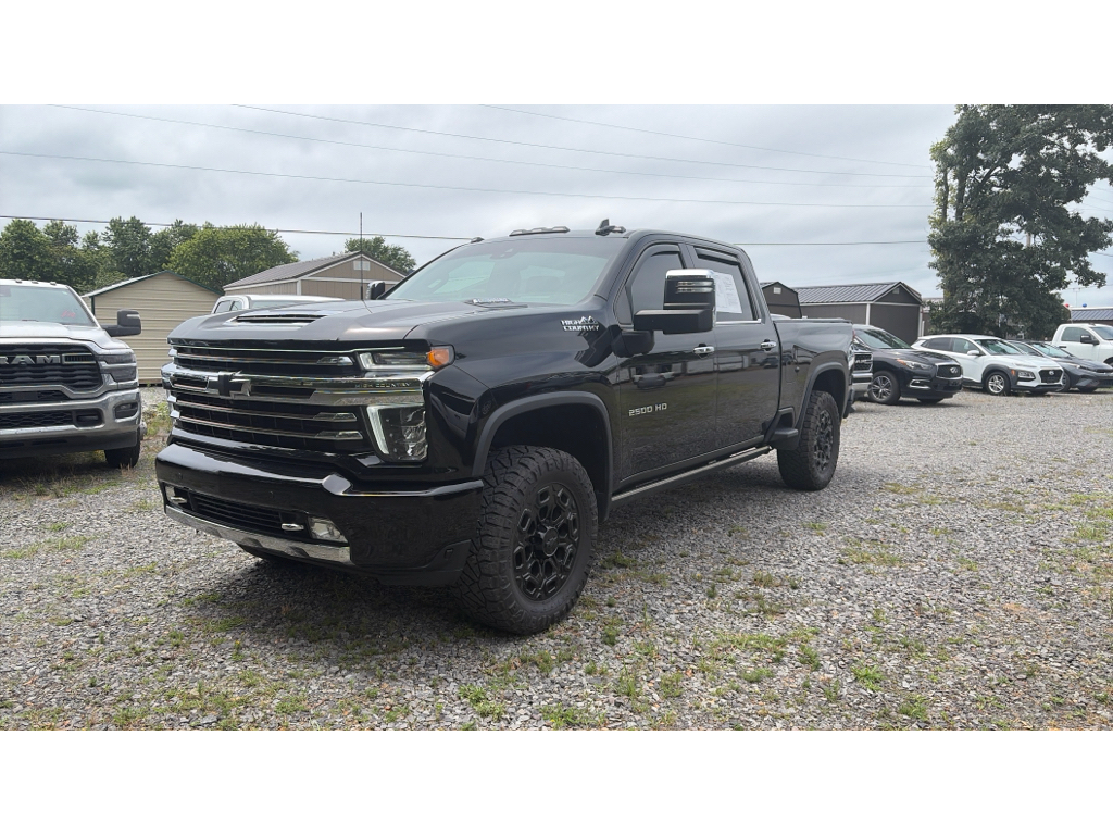 2022 Chevrolet Silverado High Country photo 1