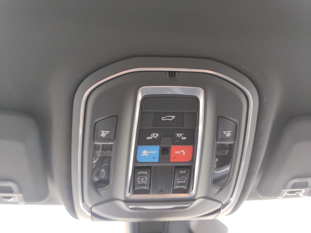 2026 Jeep Grand Cherokee representative vehicle photo