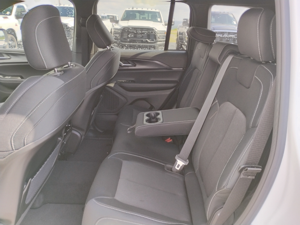 2026 Jeep Grand Cherokee representative vehicle photo