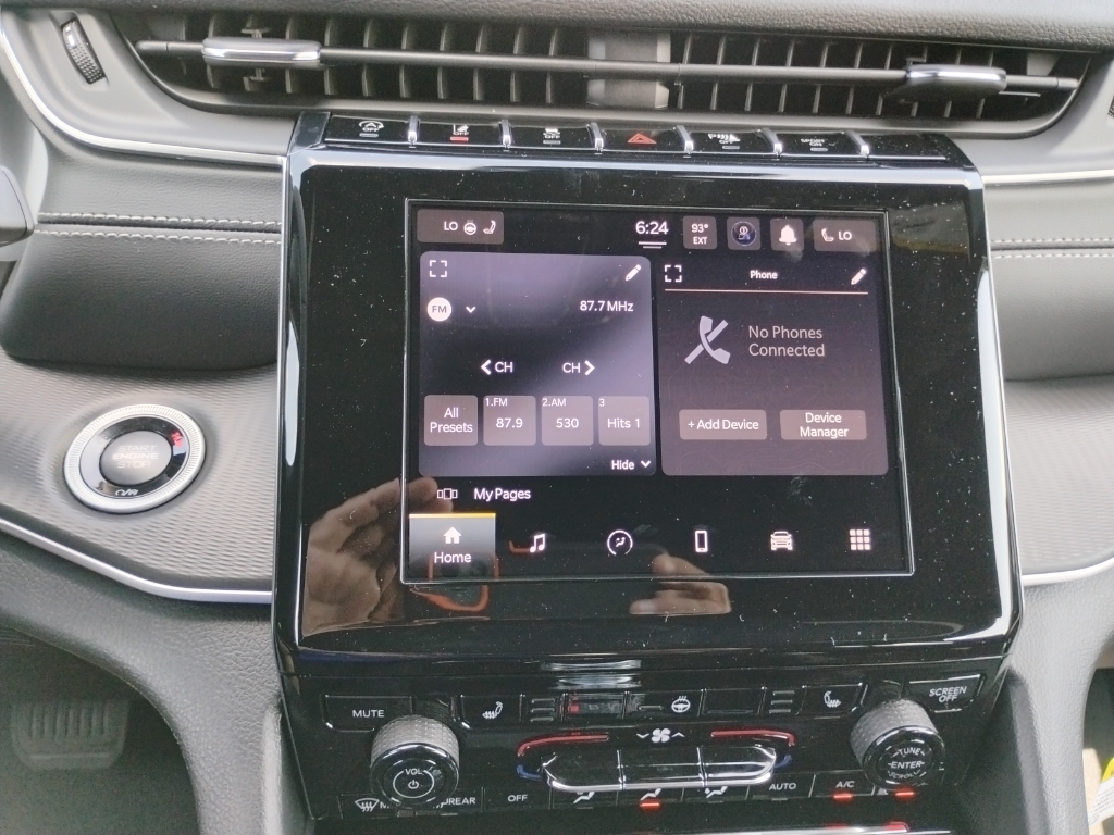 2026 Jeep Grand Cherokee representative vehicle photo