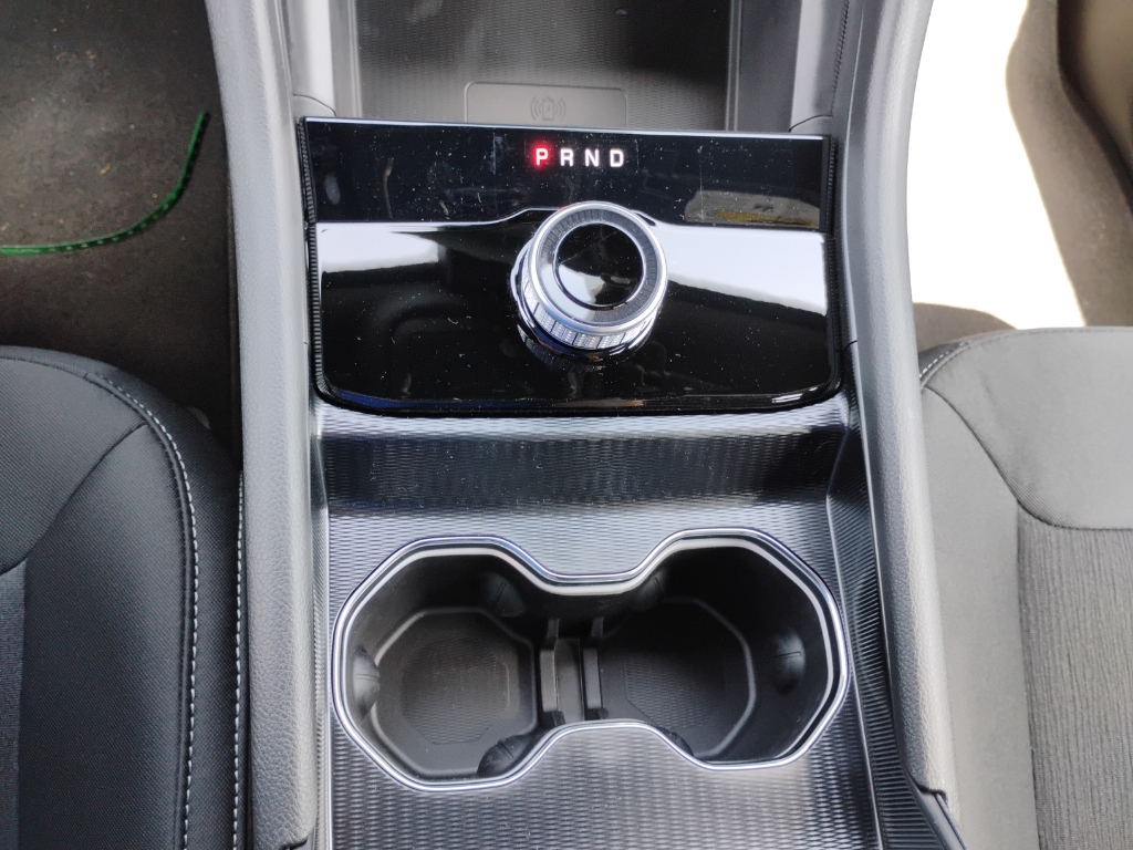 2026 Jeep Grand Cherokee representative vehicle photo