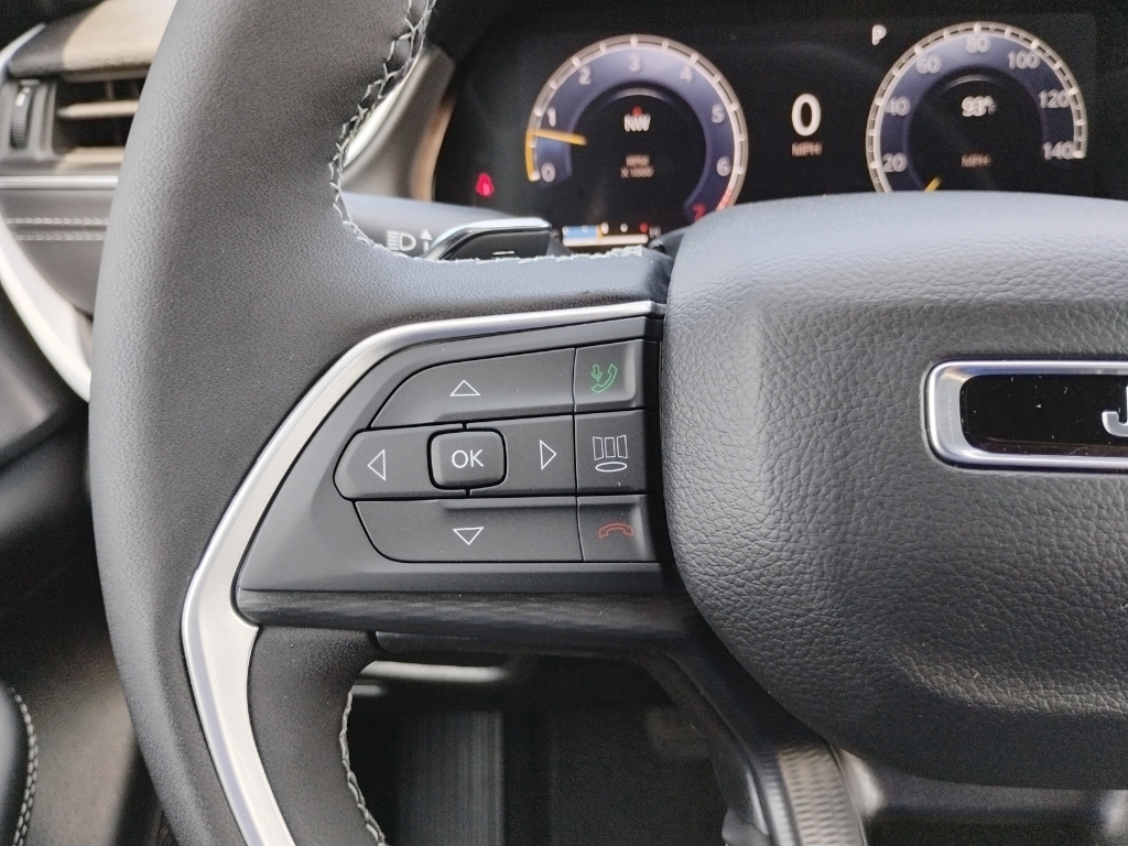 2026 Jeep Grand Cherokee representative vehicle photo