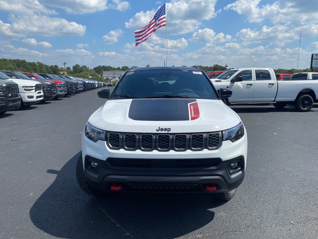 2026 Jeep Compass Trailhawk photo 2