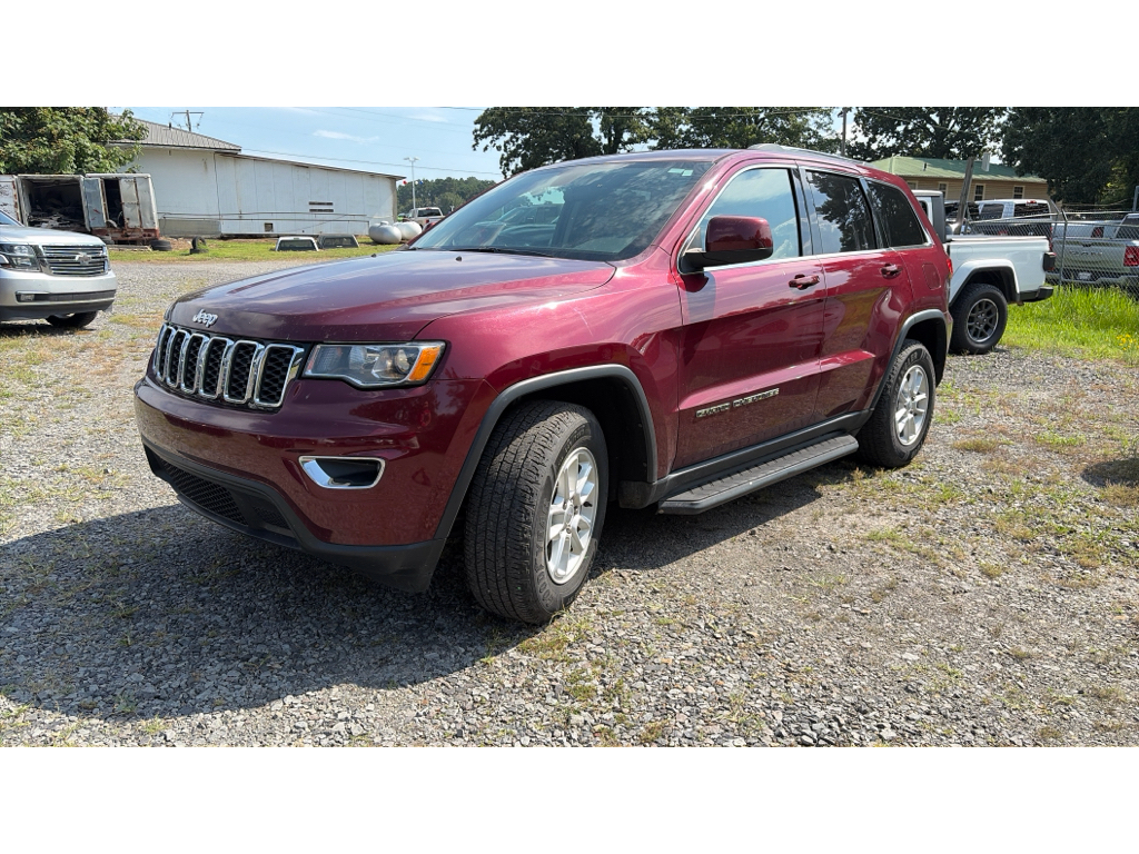 2019 Jeep Grand Cherokee Laredo E photo 1