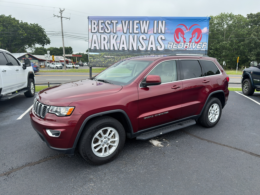 2019 Jeep Grand Cherokee Laredo E photo 1