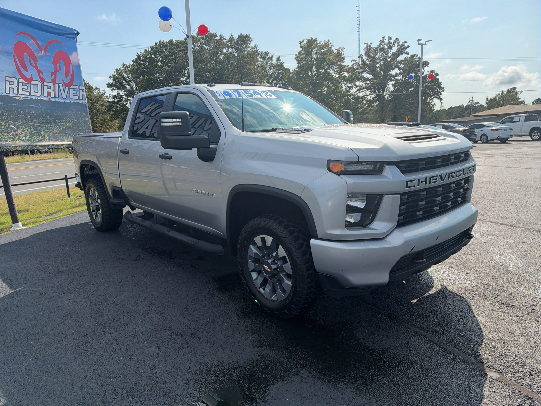 2023 Chevrolet Silverado Custom photo 3