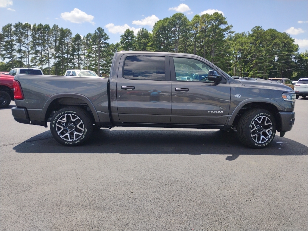 2026 Ram 1500 Laramie photo 4