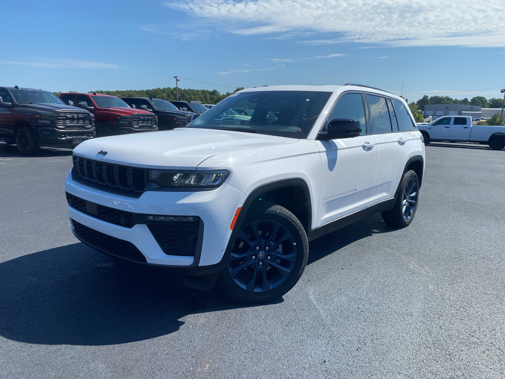 2026 Jeep Grand Cherokee 85th Anniversary Edition photo 1