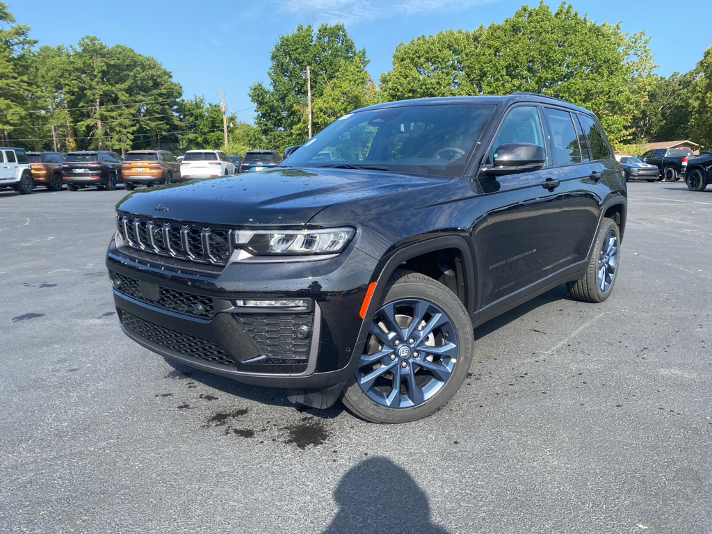2026 Jeep Grand Cherokee 85th Anniversary Edition photo 1