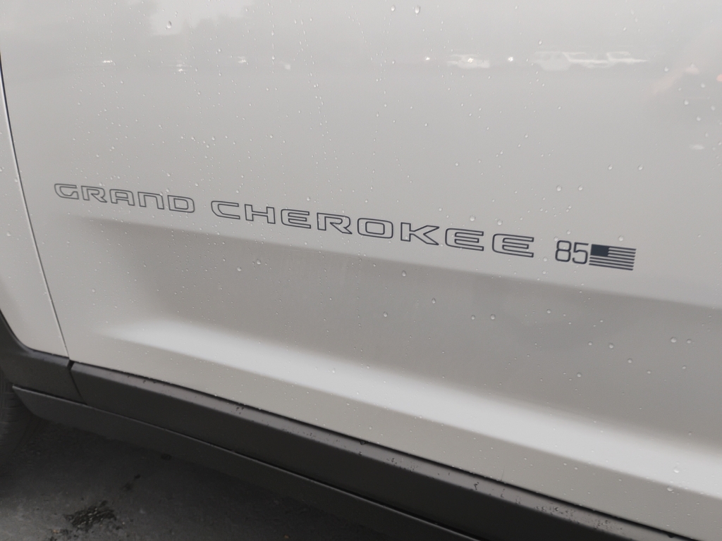 2026 Jeep Grand Cherokee representative vehicle photo