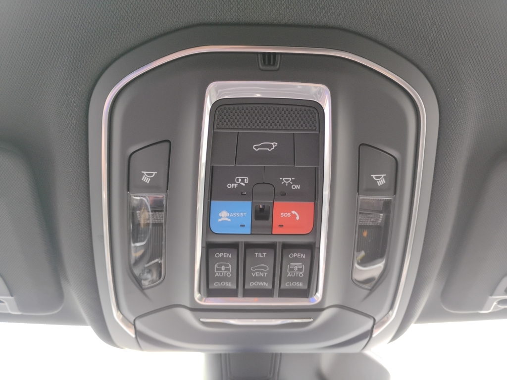 2026 Jeep Grand Cherokee representative vehicle photo