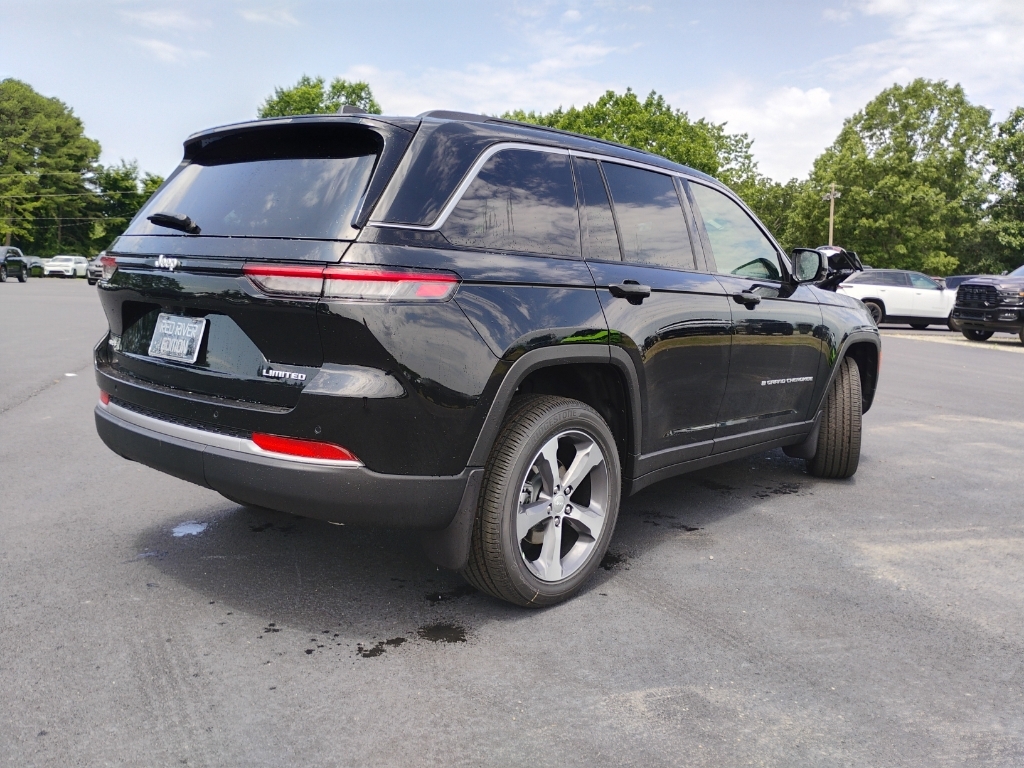 2026 Jeep Grand Cherokee representative vehicle photo