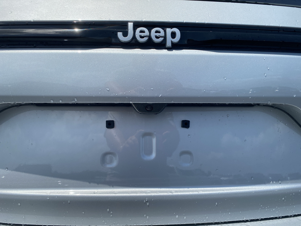 2026 Jeep Grand Cherokee representative vehicle photo