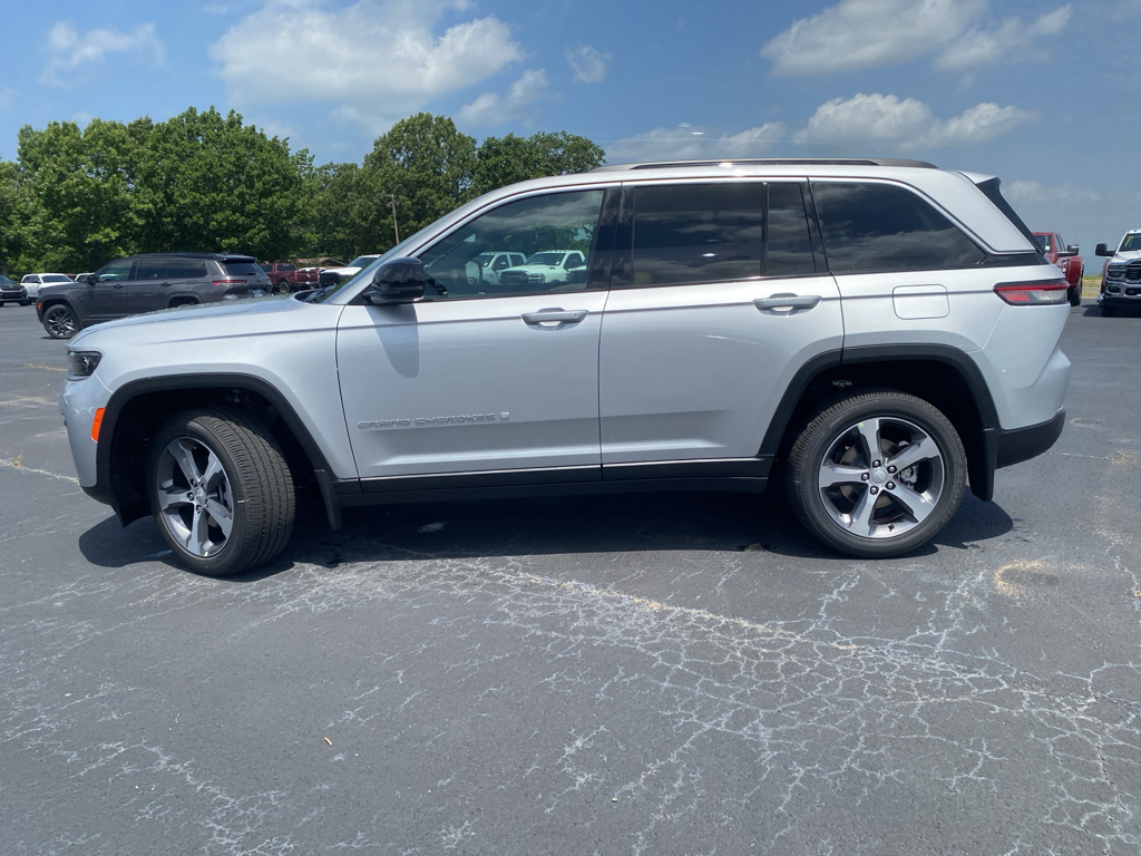 2026 Jeep Grand Cherokee representative vehicle photo