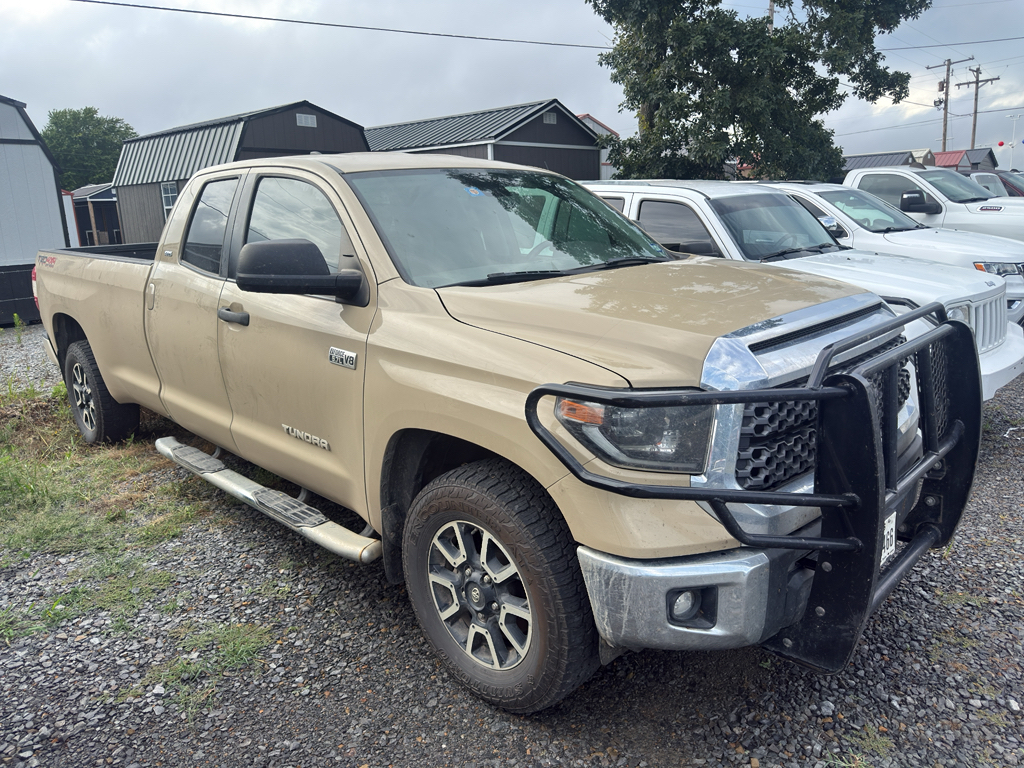 2020 Toyota Tundra SR5 photo 2