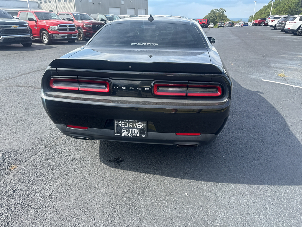 2020 Dodge Challenger SXT photo 5