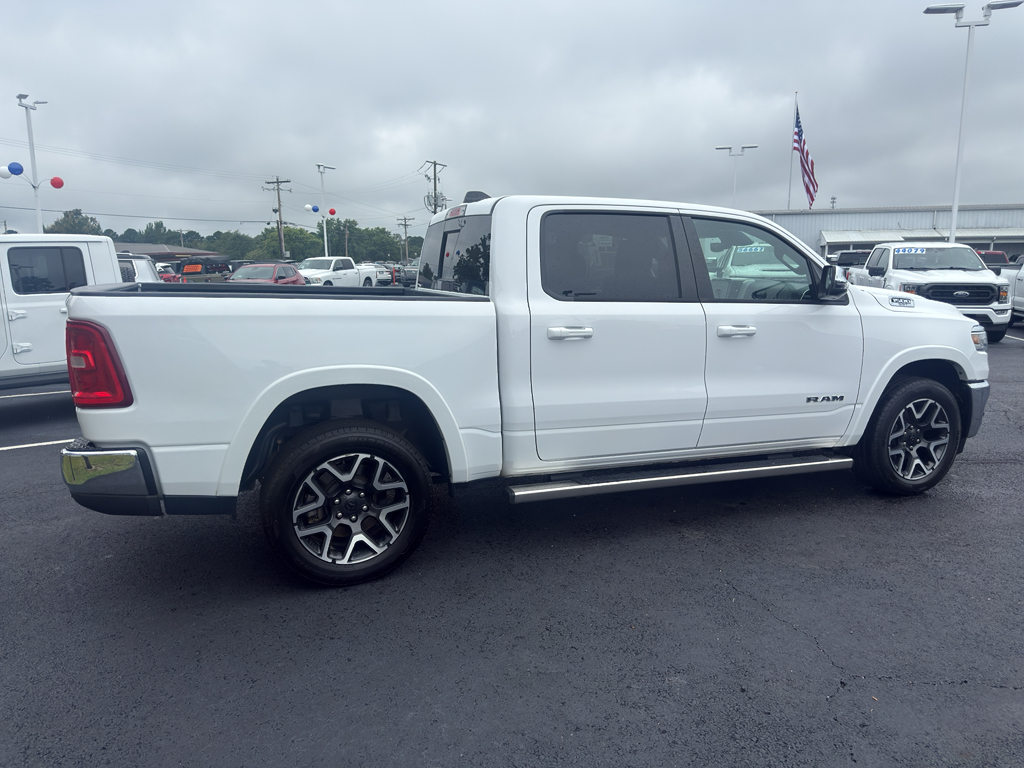 2025 Ram 1500 Laramie photo 4