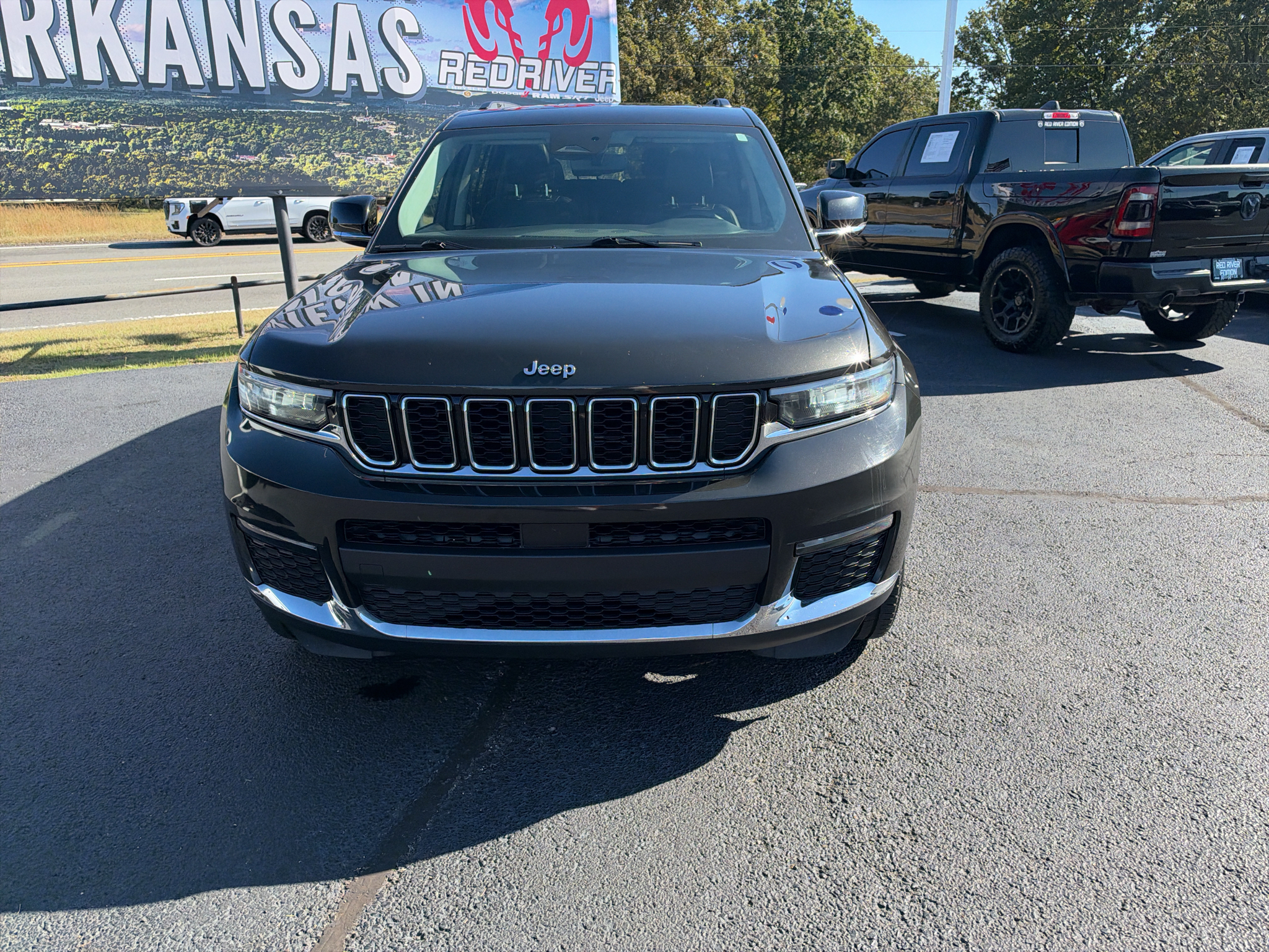 2021 Jeep Grand Cherokee L Limited photo 2