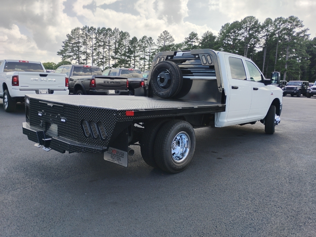 2026 Ram 3500 Chassis Tradesman photo 5