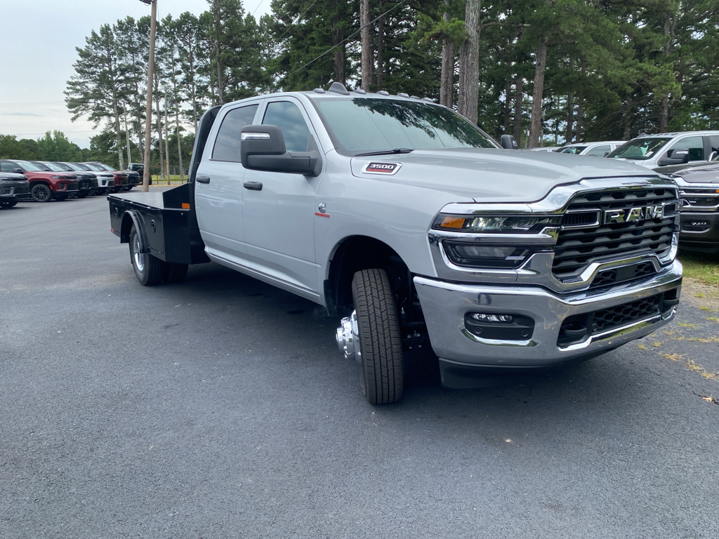 2026 Ram 3500 Chassis Tradesman photo 3