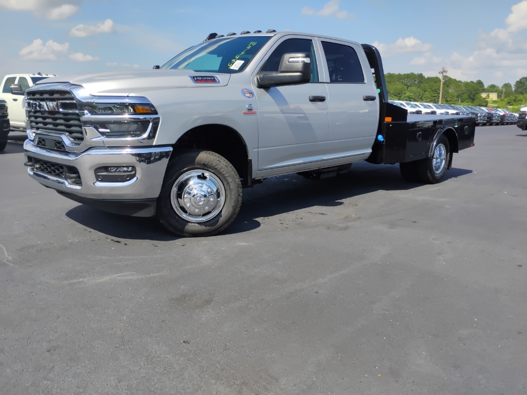 2026 Ram 3500 Chassis Tradesman photo 1