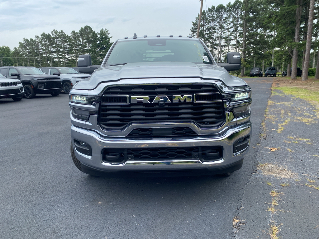 2026 Ram 3500 Chassis Tradesman photo 2