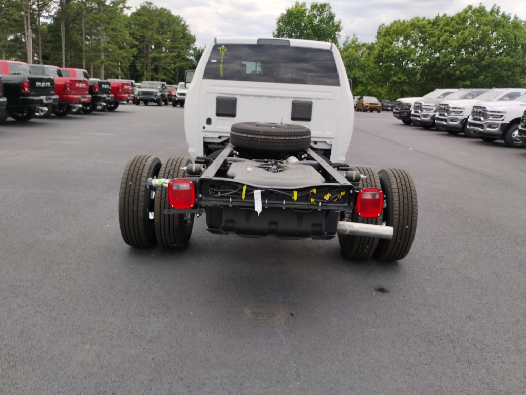 2026 Ram 3500 Chassis Tradesman photo 6