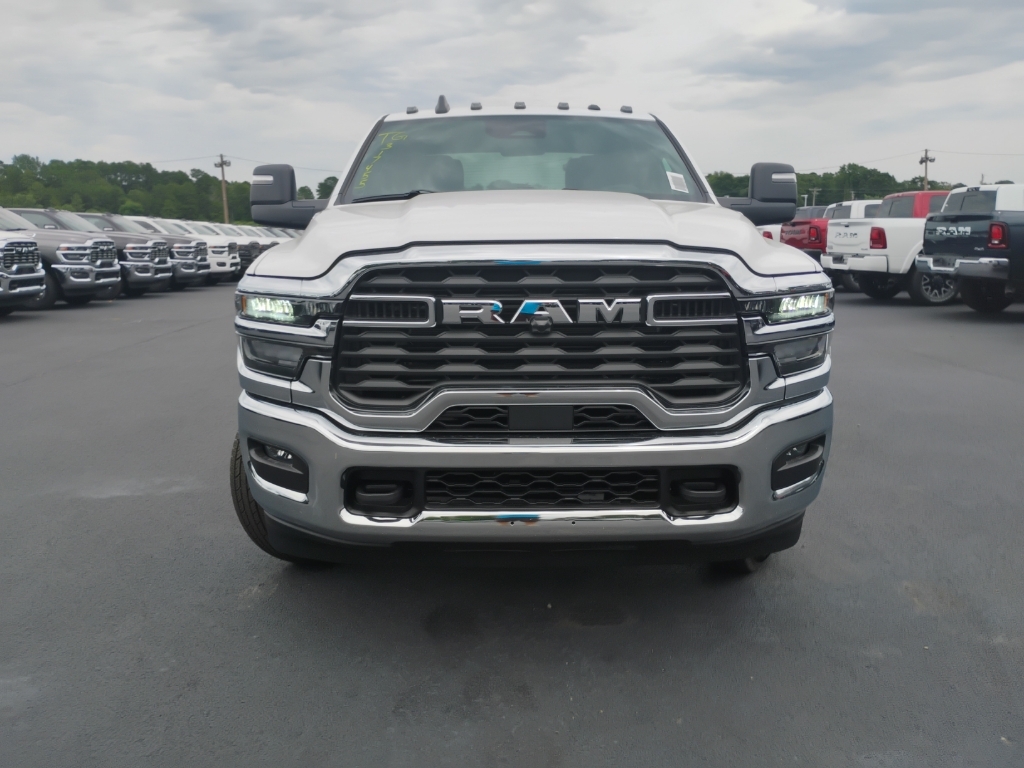 2026 Ram 3500 Chassis Tradesman photo 2