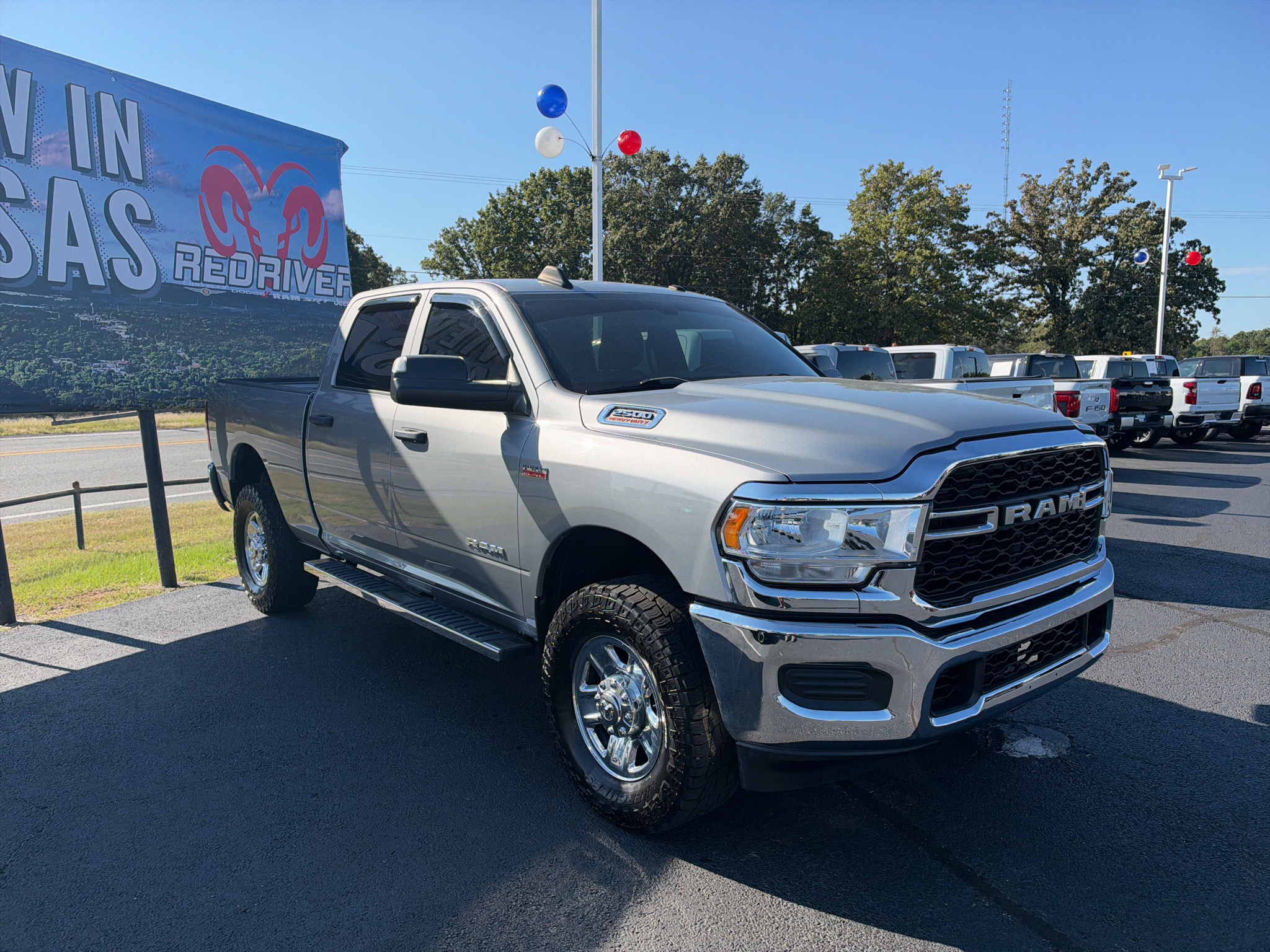 2022 Ram 2500 Tradesman photo 3