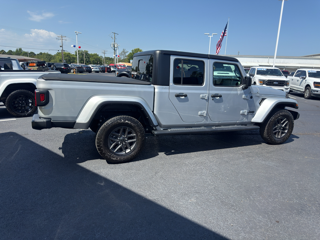 2024 Jeep Gladiator Sport S photo 4