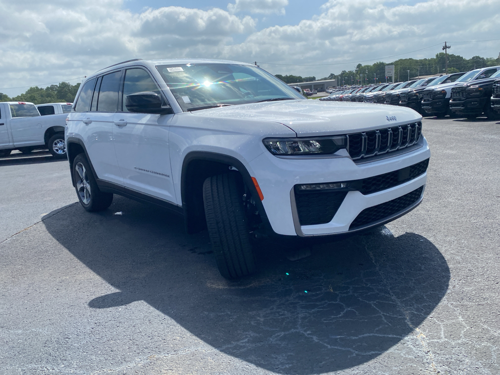 2026 Jeep Grand Cherokee Limited photo 5