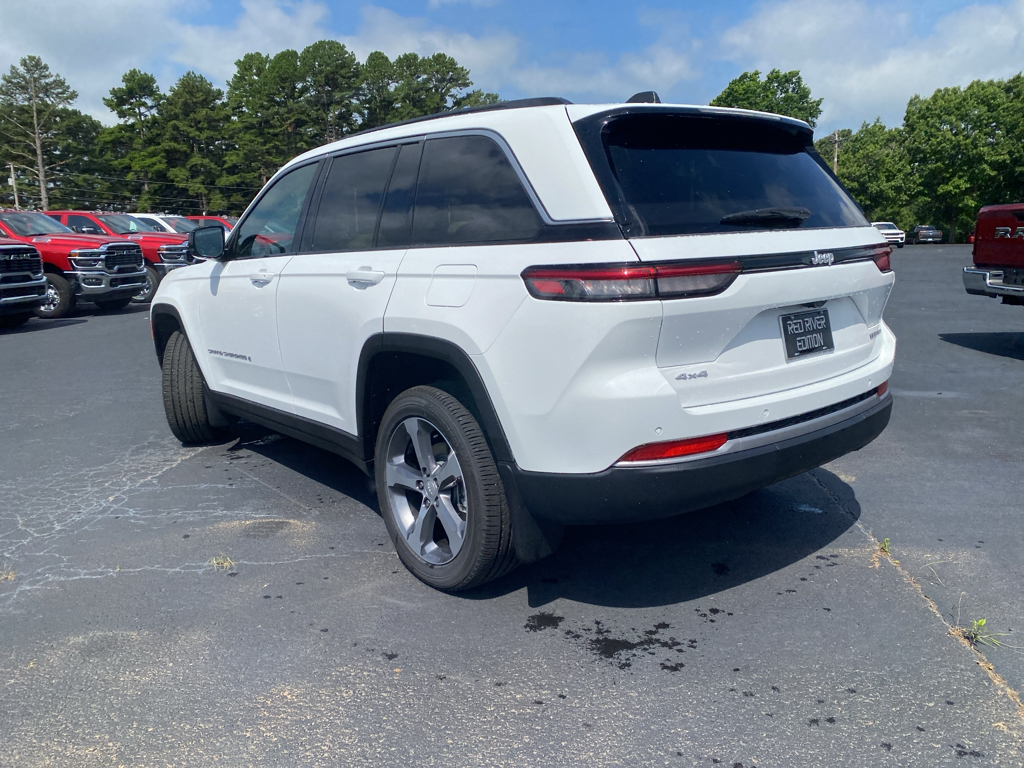 2026 Jeep Grand Cherokee representative vehicle photo