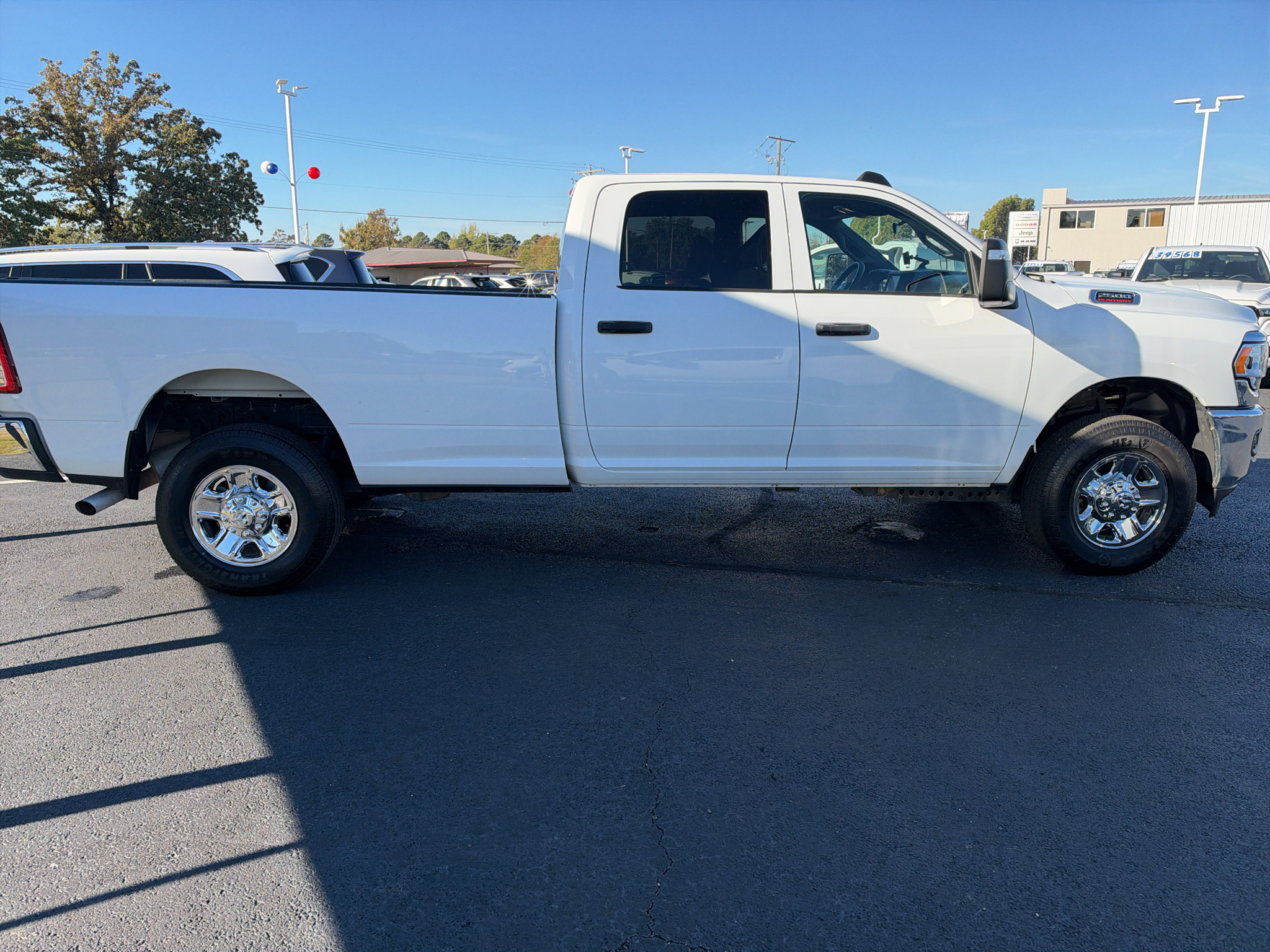 2023 Ram 2500 Tradesman photo 4