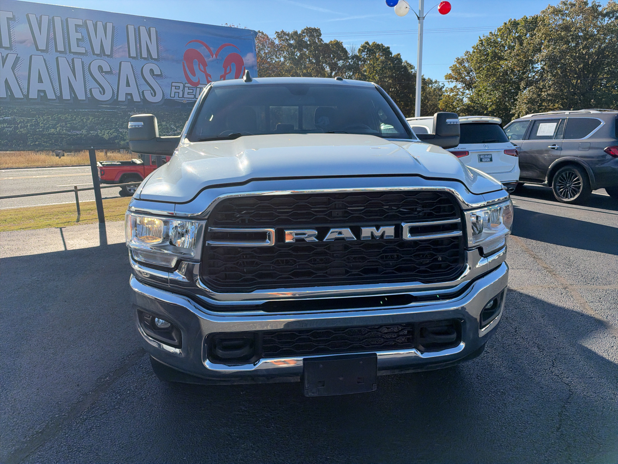 2023 Ram 2500 Tradesman photo 2