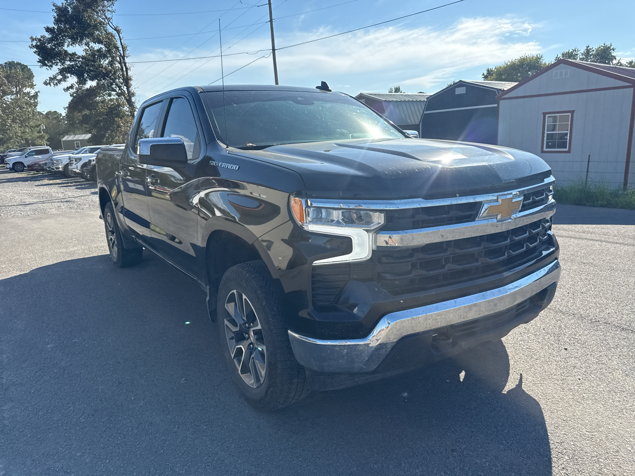 2025 Chevrolet Silverado LT photo 2
