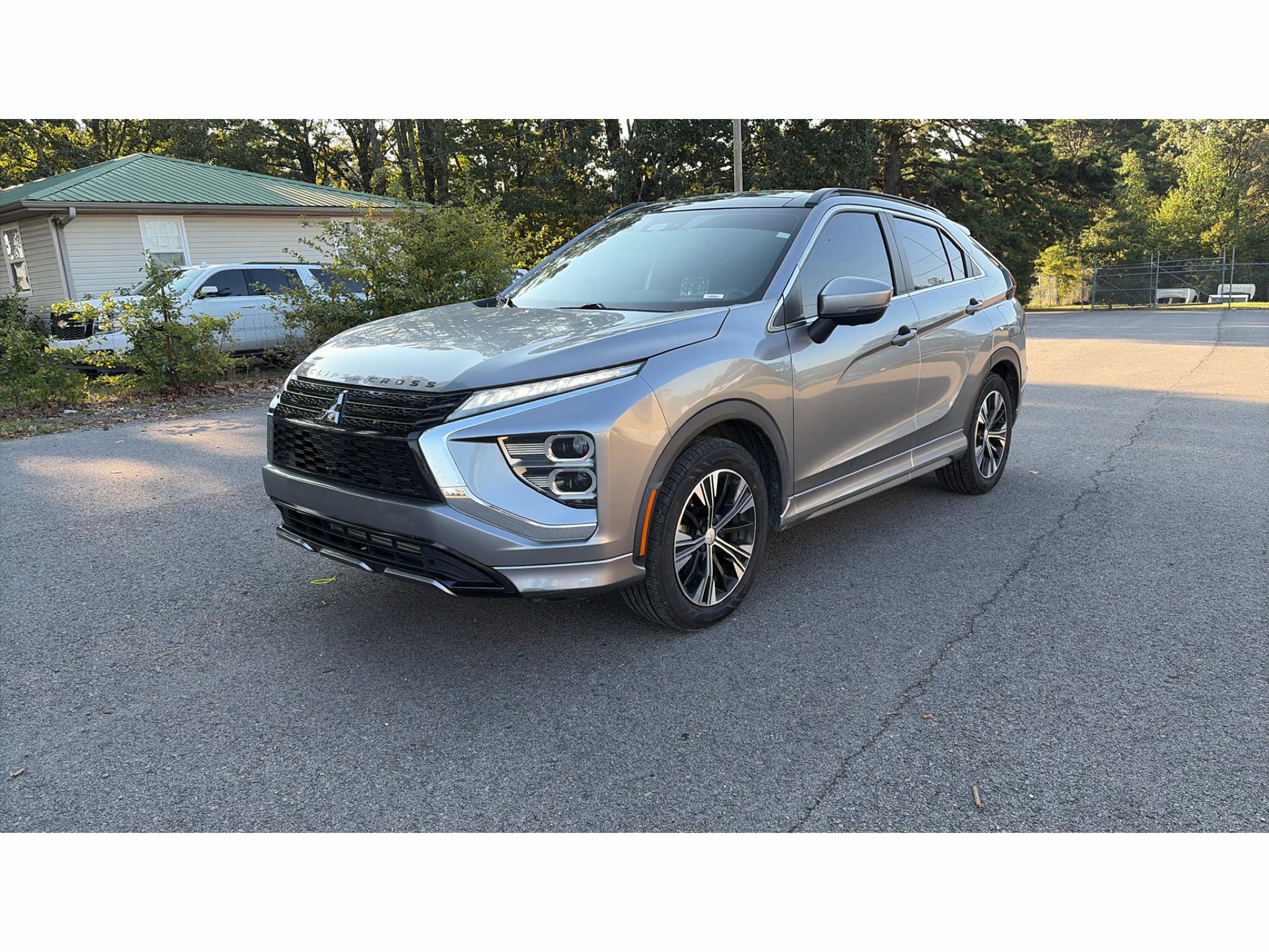 2022 Mitsubishi Eclipse Cross SEL photo 1
