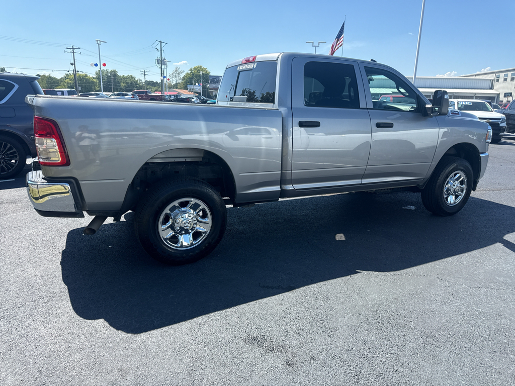 2024 Ram 2500 Tradesman photo 4