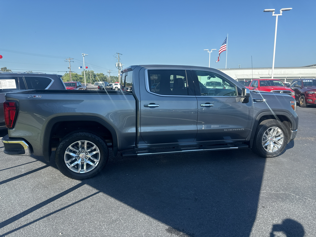 2022 GMC Sierra Limited SLT photo 4