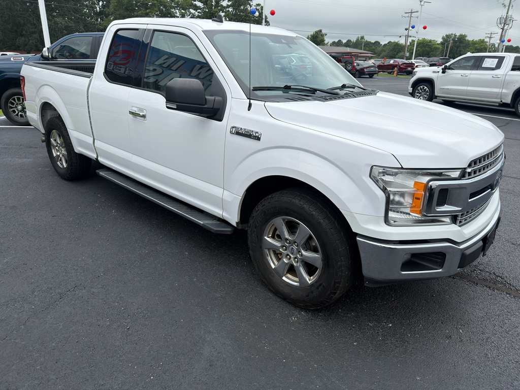 2019 Ford F-150 XLT photo 3