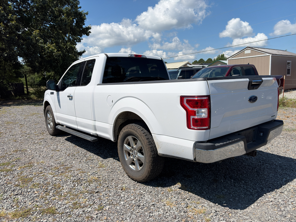 2019 Ford F-150 XLT photo 4