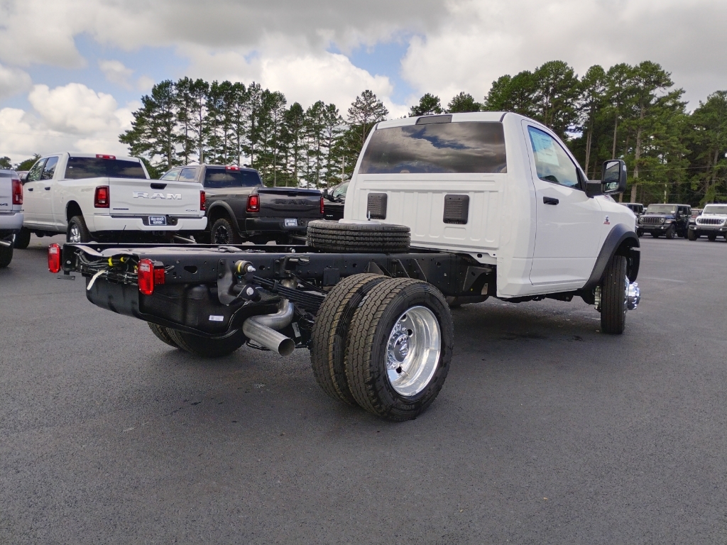 2026 Ram 5500 Chassis Tradesman photo 5