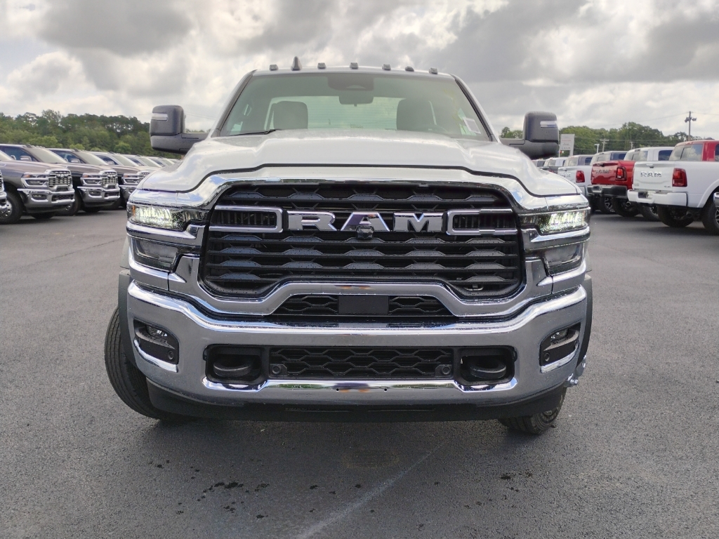 2026 Ram 5500 Chassis Tradesman photo 2