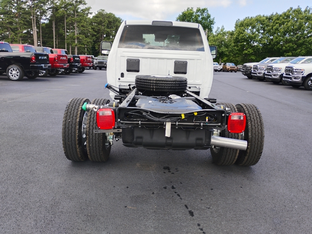 2026 Ram 5500 Chassis Tradesman photo 6