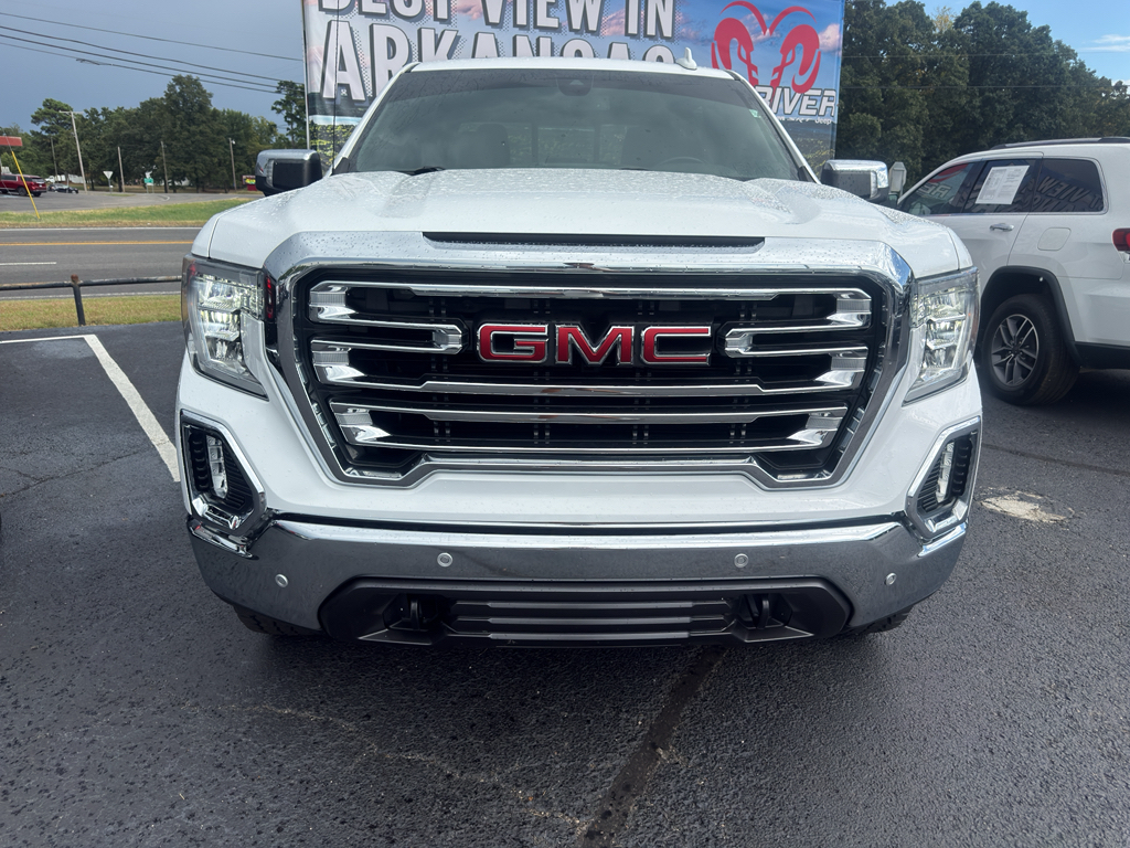2020 GMC Sierra SLT photo 2