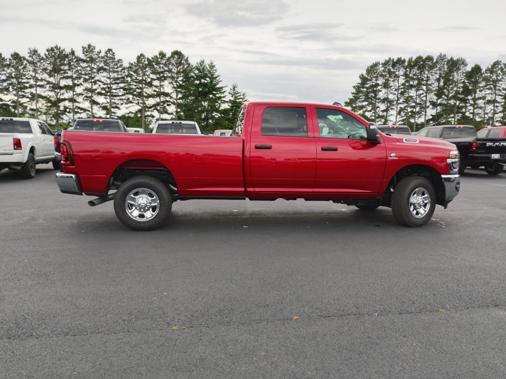 2026 Ram 3500 Tradesman photo 4